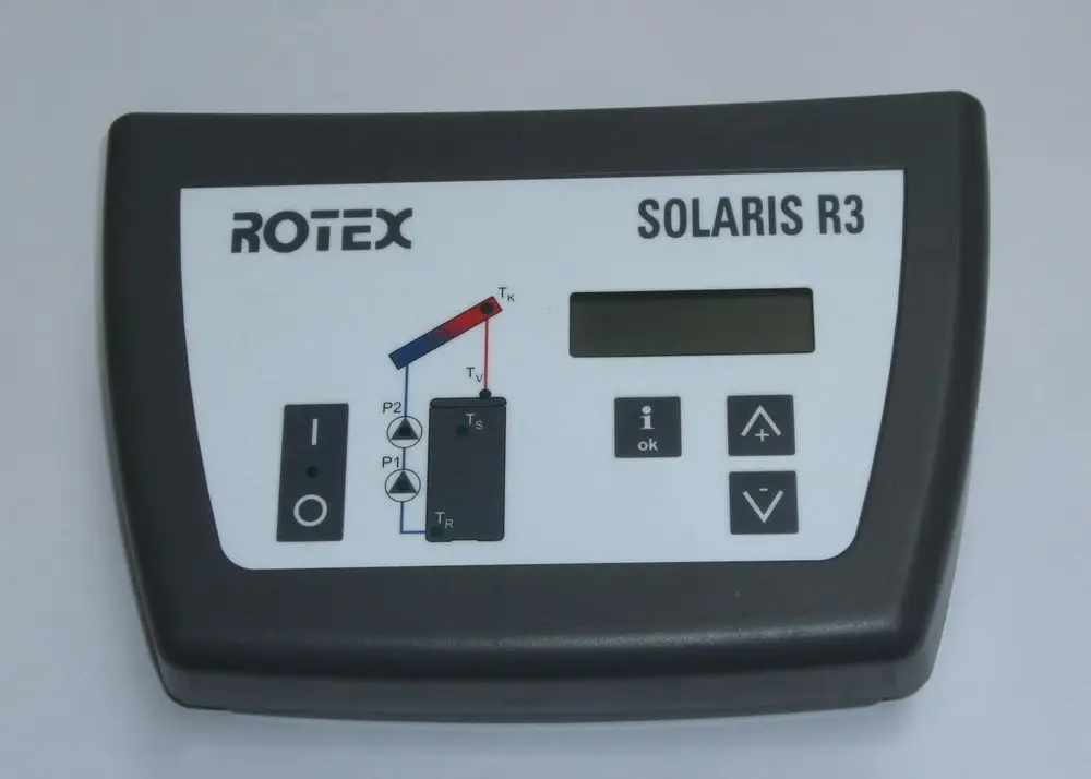 Steuergerät mit Display und Tasten für Daikin-Systeme, ermöglicht die Regelung von Temperatur- und Leistungsparametern. Grafische Anzeige und Status-LEDs vorhanden.
